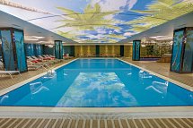 Azura Deluxe Resort & Spa Hotel