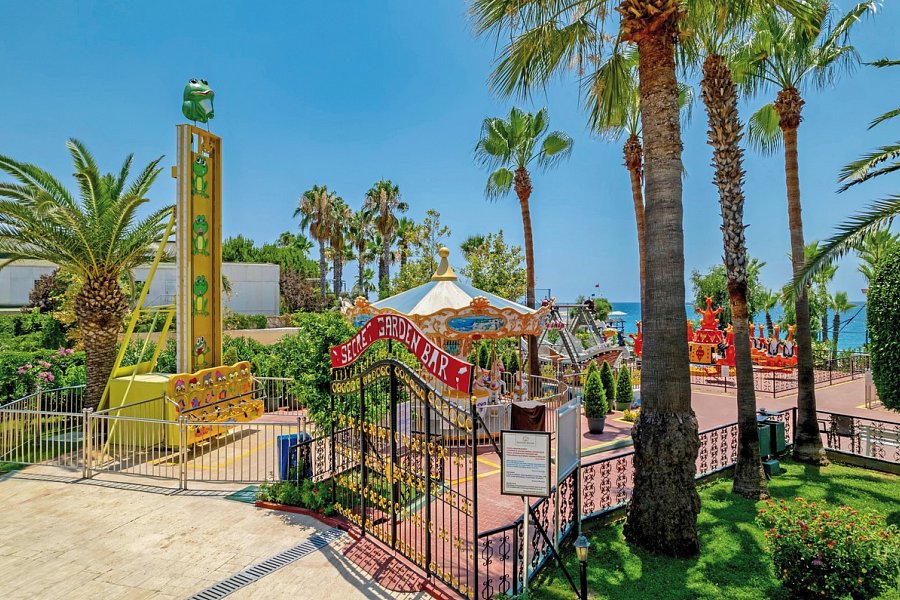 Delphin Deluxe Resort