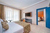 Labranda Alantur Resort - Wohnbeispiel Familienzimmer mit Verbindungstür (Zimmercodierung FV5)
