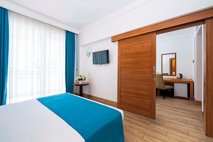 Labranda Alantur Resort