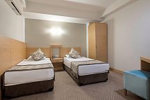 Saphir Resort & Spa - Wohnbeispiel Familienzimmer mit Verbindungstür (Zimmercodierungen FV1 & FV2)