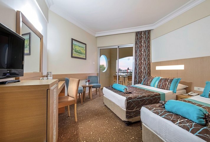 Saphir Hotel & Villas - Wohnbeispiel Doppelzimmer Landblick (Zimmercodierungen DBU, DCU, DB1 & DC1)