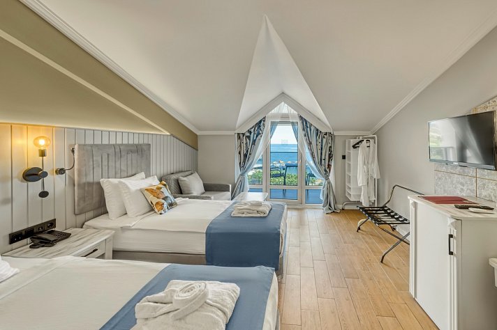 Seven Seas Palmeras Bay