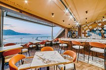 Numa Port Hotel
