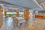 Numa Port Hotel