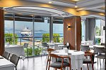 Numa Port Hotel