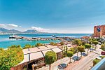 Numa Port Hotel