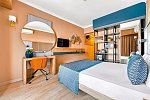 Numa Port Hotel