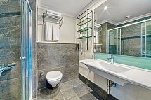 Numa Port Hotel - Beispiel Bad Doppelzimmer (Zimmercodierungen DBL, DCL, DBM & DCM)