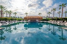 Serenity Queen Hotel