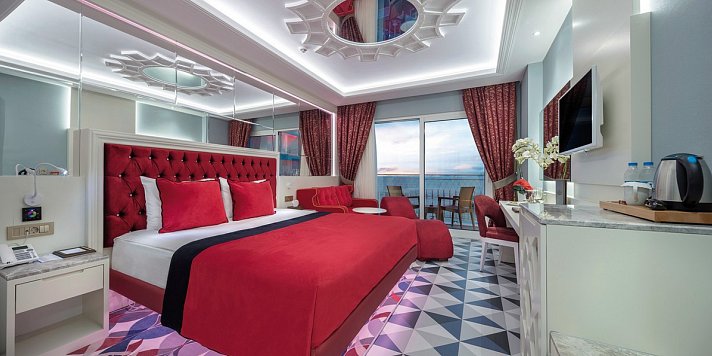 Granada Luxury Beach
