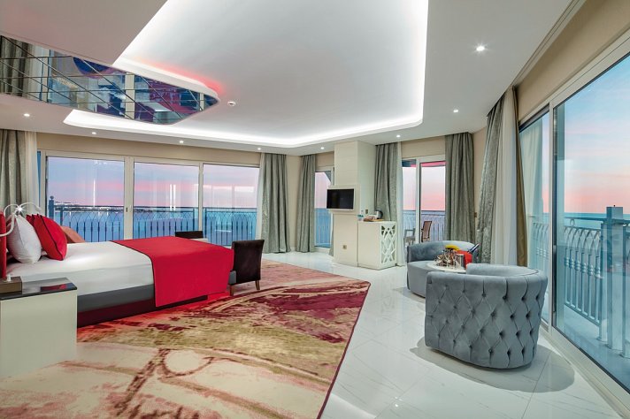 Granada Luxury Beach