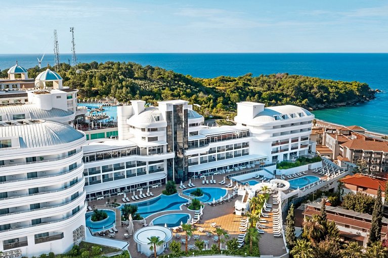 Laguna Beach Alya Resort & Spa