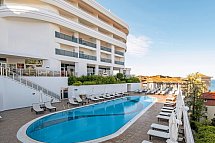 Laguna Beach Alya Resort & Spa