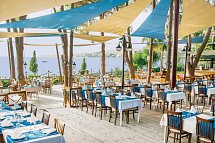 Lonicera World Hotel