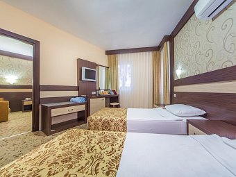 Lonicera World Hotel - Wohnbeispiel Familienzimmer World