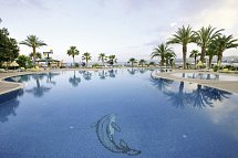 Lonicera World Hotel