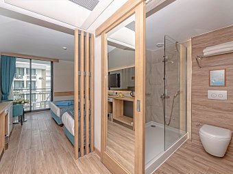 Meryan - Wohnbeispiel Doppelzimmer seitl. Meerblick (Zimmercodierungen DBN, DCN & DE1)