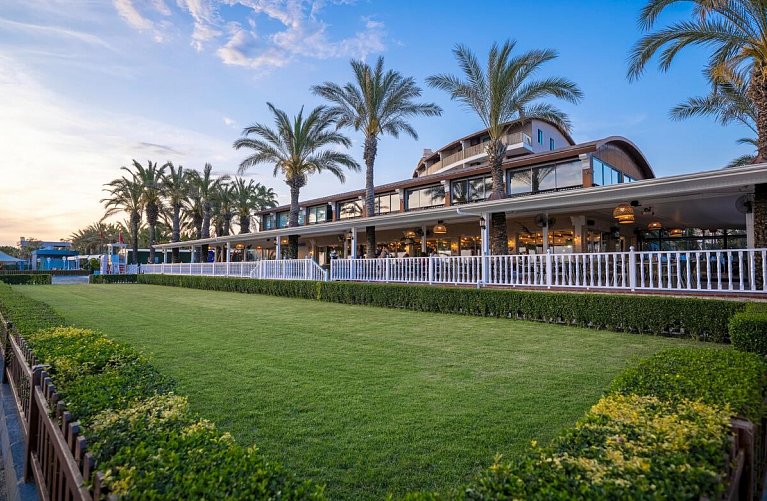 Quattro Family Club DEM Hotel