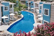 Quattro Family Club DEM Hotel - Lagunenpool