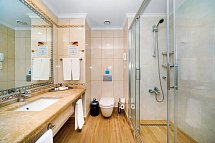 Mukarnas Resort & Spa - Beispiel Bad Familienzimmer (Zimmercodierungen FBL, FBM, FB3 & FB4)