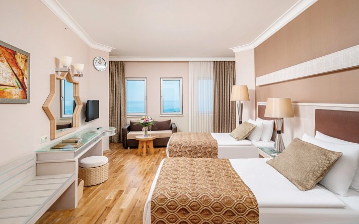 Mukarnas Resort & Spa - Wohnbeispiel Familienzimmer Meerblick (Zimmercodierung FBM)