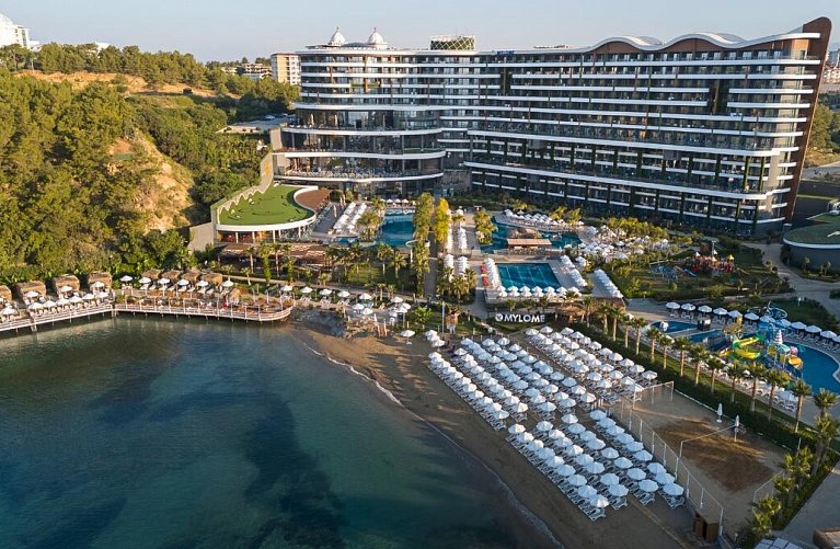 Mylome Luxury Hotel & Resort