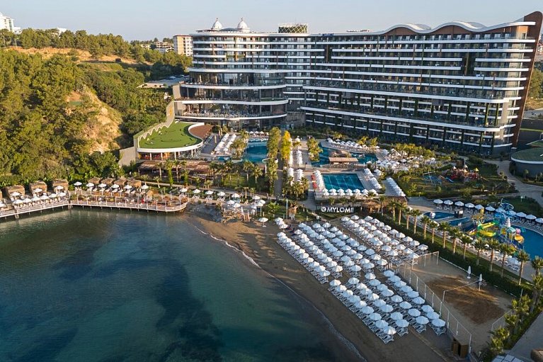 Mylome Luxury Hotel & Resort