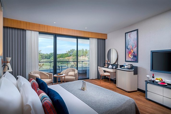 Mylome Luxury Hotel & Resort