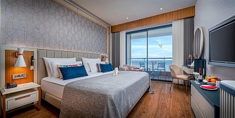 Mylome Luxury Hotel & Resort - Wohnbeispiel Doppelzimmer Meerblick (Zimmercodierungen DBM & DCM)