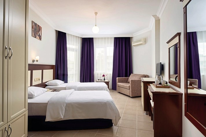 Kaila City Hotel