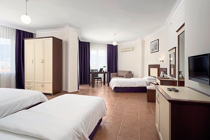 Kaila City Hotel