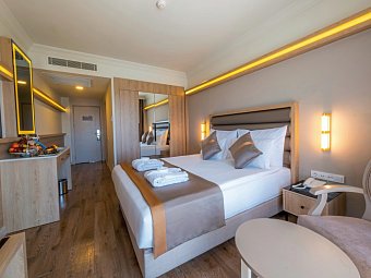 Aydinbey King's Palace & Spa - Wohnbeispiel Doppelzimmer Meerblick (Zimmercodierung DBM)
