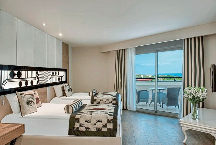 Delphin Imperial