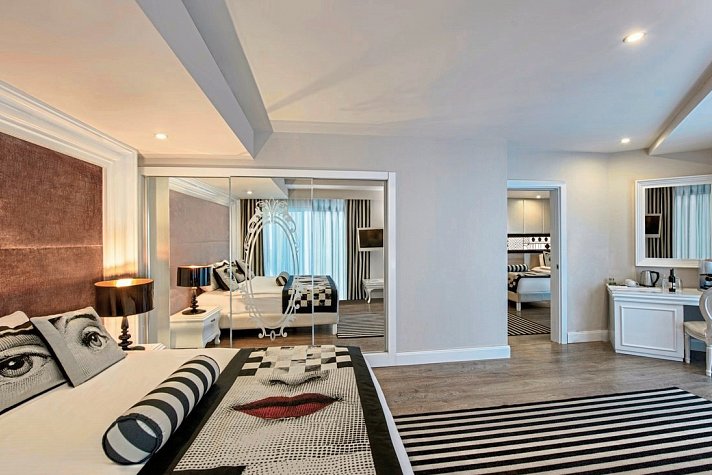 Delphin Imperial