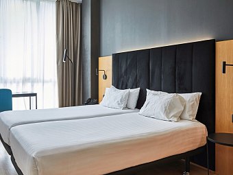 Silken Hotel Sant Gervasi - Wohnbeispiel Doppelzimmer Standard (Zimmercodierung DG1)