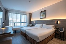 Attica 21 Barcelona Mar - Wohnbeispiel Dreibettzimmer Attica (Zimmercodierung TB1)