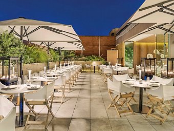 The One - ,,Mood Rooftop Bar