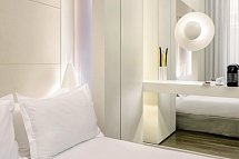 H10 Urquinaona Plaza - Wohnbeispiel Doppelzimmer Standard (Zimmercodierung DG1)