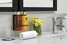H10 Metropolitan - Beispiel Bad Doppelzimmer Standard (Zimmercodierung DG1)