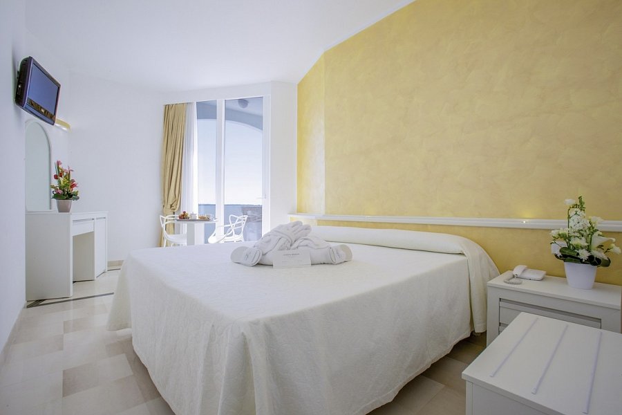Grand Hotel Costa Brada - Wohnbeispiel Doppelzimmer Komfort (Zimmercodierung DF1)