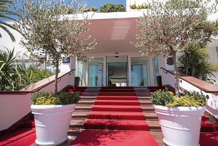 Grand Hotel Costa Brada