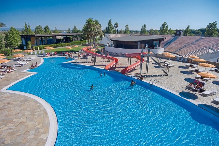 Torreserena Resort