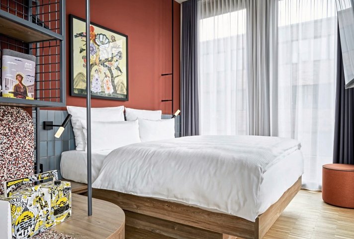 URBAN LOFT Berlin - Wohnbeispiel Doppelzimmer Urban Blick (Zimmercodierung DB1)