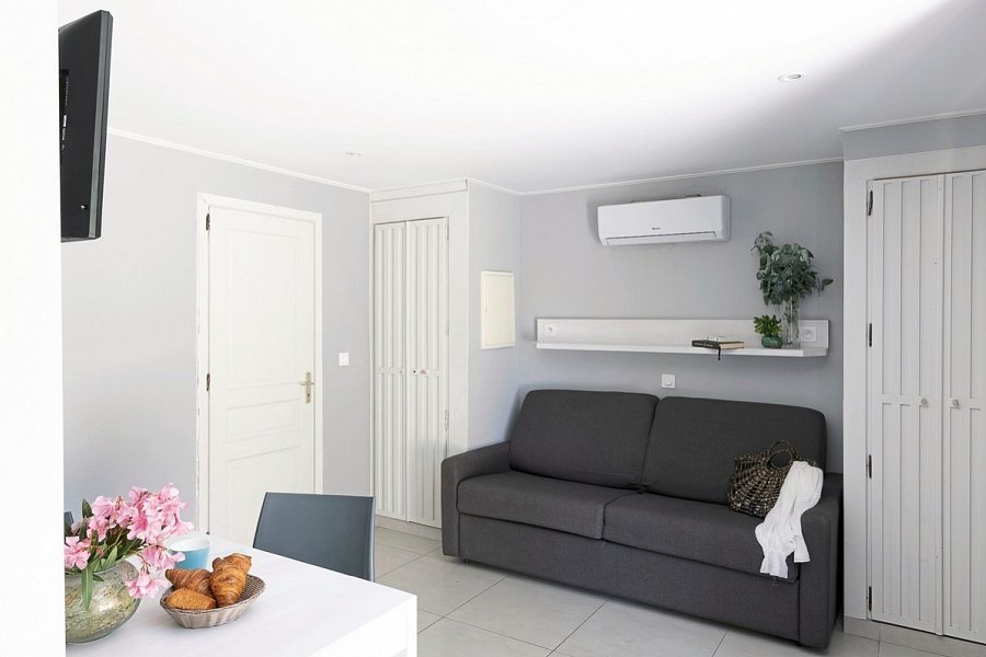 Résidence Marina d'Oru - Wohnbeispiel Appartement 1 Schlafzimmer ca. 36 qm (Zimmercodierung AB2)