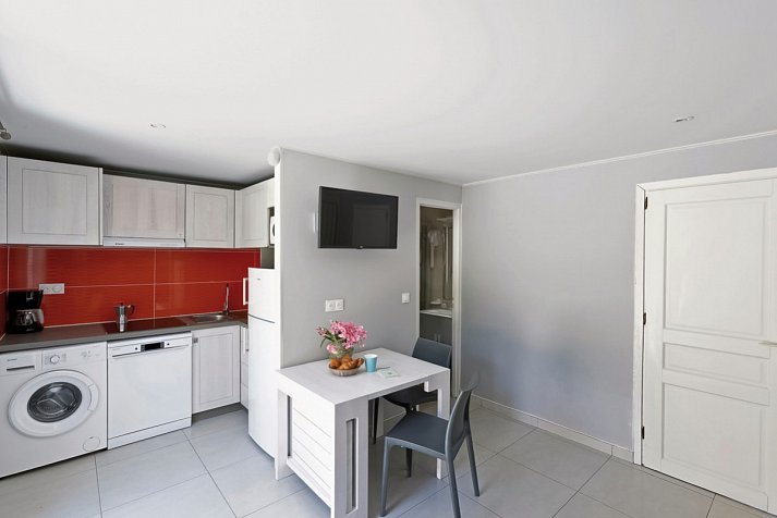Résidence Marina d'Oru - Wohnbeispiel Appartement 1 Schlafzimmer ca. 36 qm (Zimmercodierung AB2)