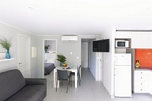 Résidence Marina d'Oru - Wohnbeispiel Appartement 2 Schlafzimmer ca. 42 qm (Zimmercodierung OB1)