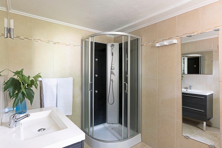 Résidence Marina d'Oru - Wohnbeispiel Appartement 2 Schlafzimmer ca. 65 qm (Zimmercodierung OB3)