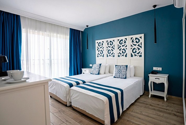 Blue Dreams Resort & Spa - Wohnbeispiel Doppelzimmer Landblick (Zimmercodierungen DBL & DCL)