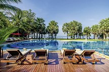 Ravindra Beach Resort & Spa